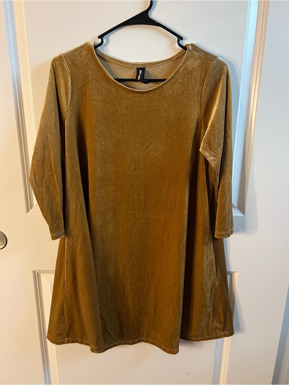 Agnes & Dora Golden Velvet Tunic